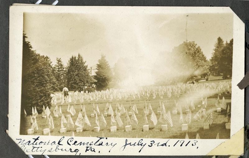 National cemetery at the 1913 Gettysburg Reunion 